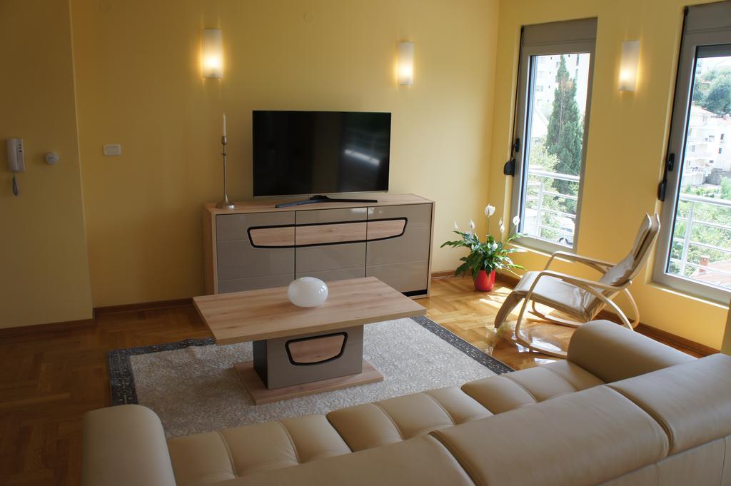Apartment Becici Star
